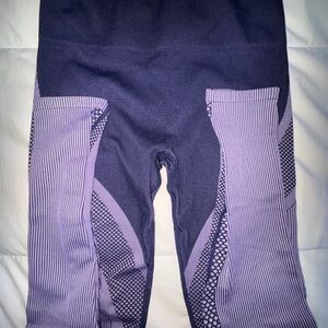 Women’s Fabletics Purple Leggin